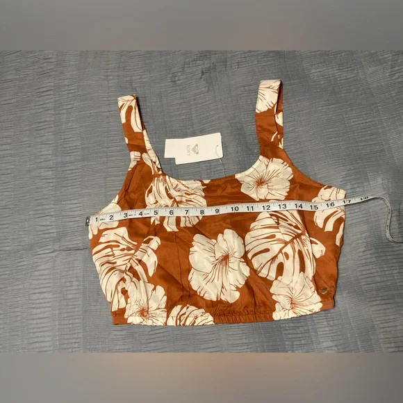 🌟 NEW 🌟 ROXY Women's Silver Glow Printed Top- Size Medium - Picture 2 of 4